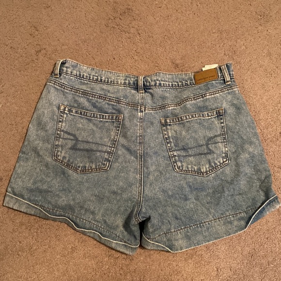 American Eagle Shorts - Picture 2 of 2